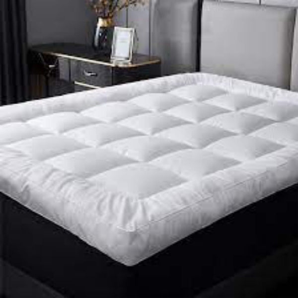 10cm Extra Thick Mattress Topper – Elasticated Corners