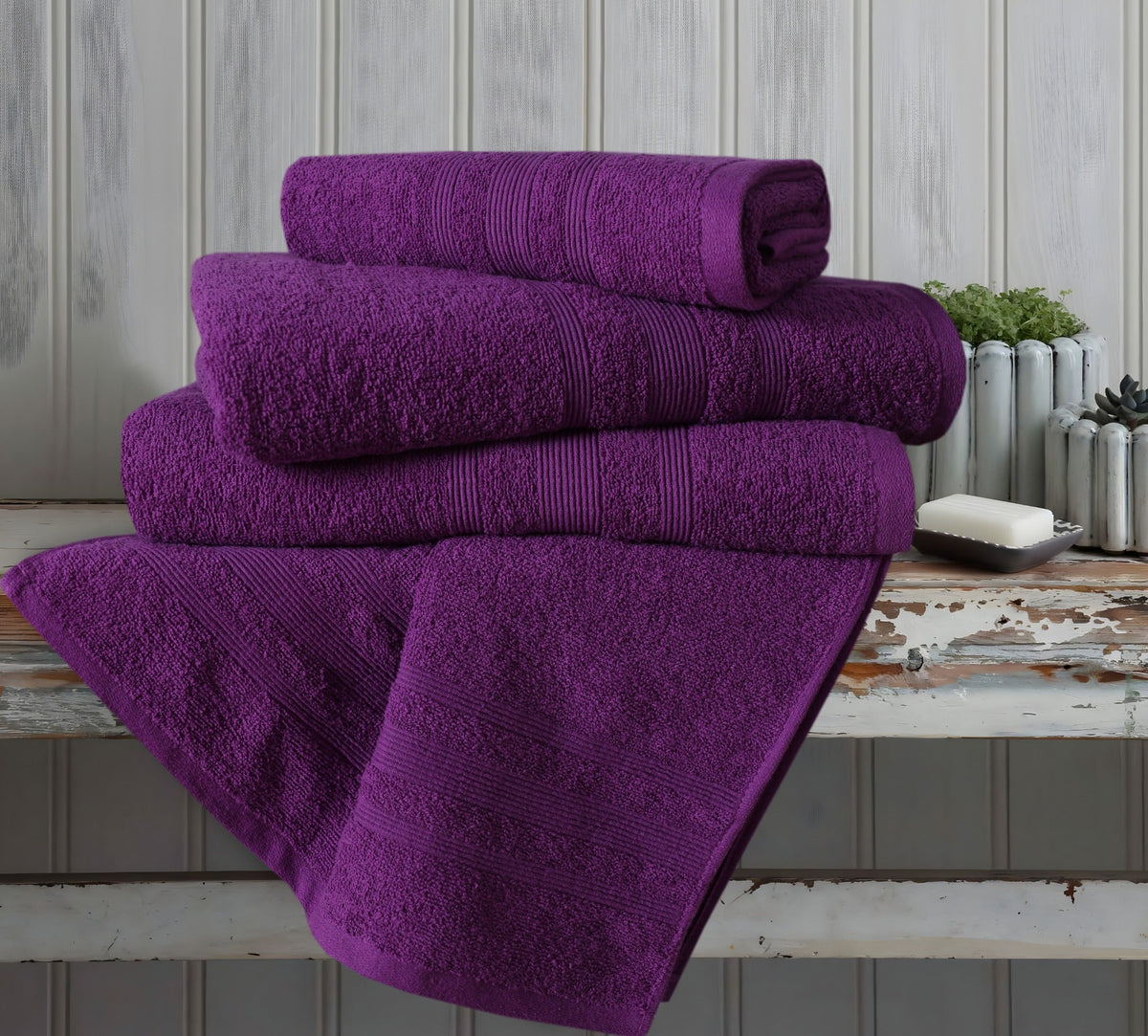 Purple premium cotton towels detail
